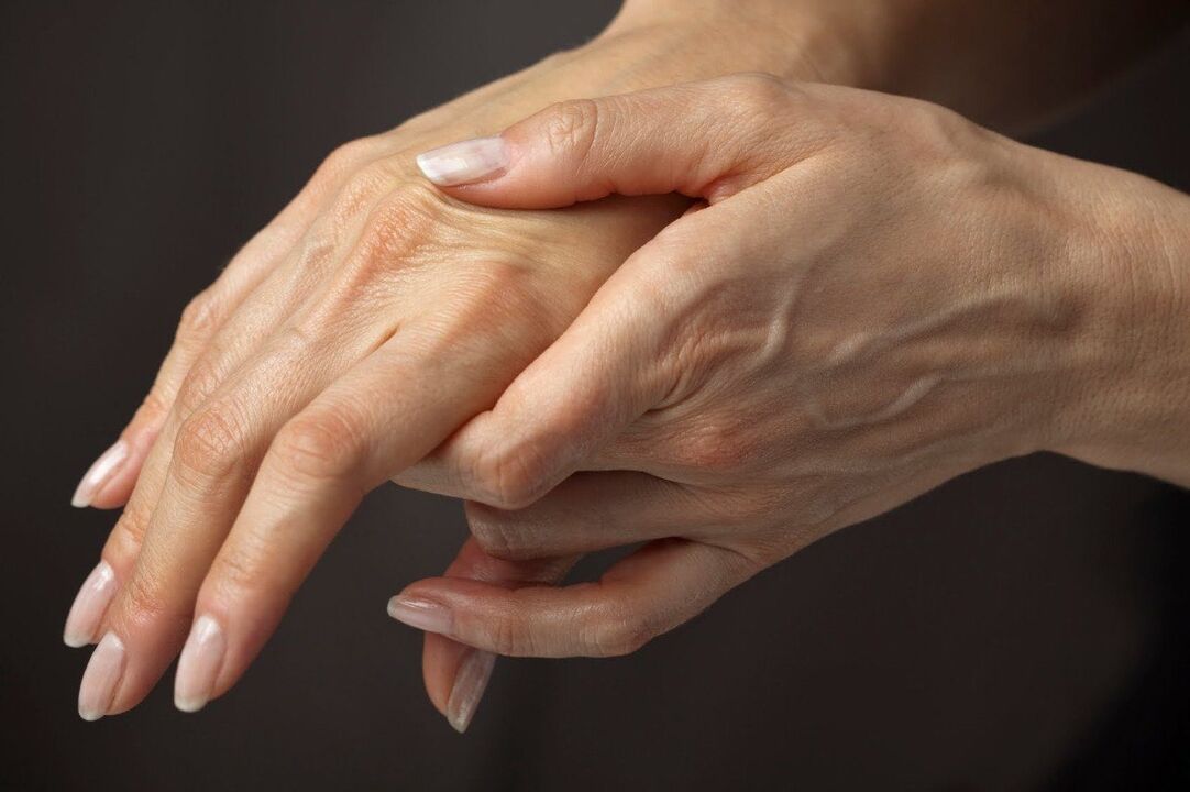 Síntomas de dor nas articulacións dos dedos