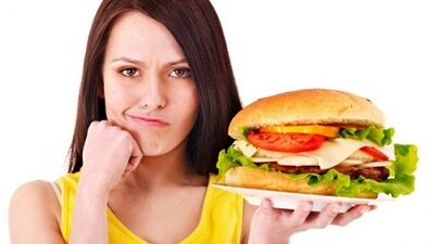 Dieta asustada como a causa da dor na parte inferior das costas